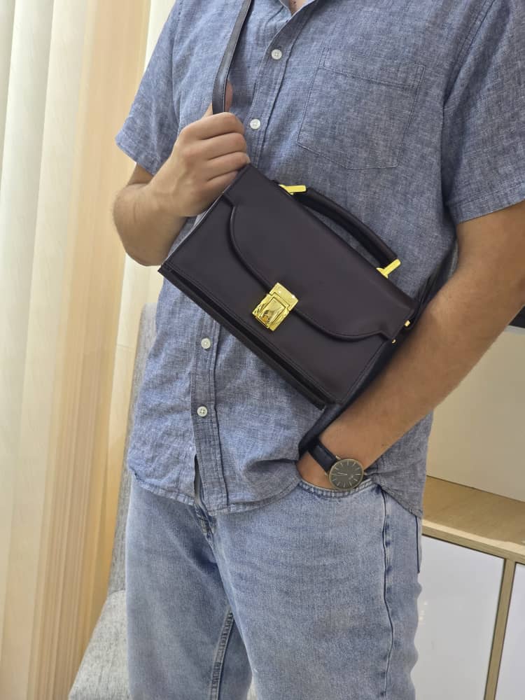 sacoche homme avec boucle